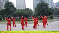 心果广场舞亲口口拉手手