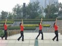 青儿广场舞思密达