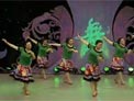 杨艺广场舞鼓声迎来万年红