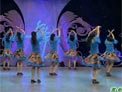 杨艺广场舞燕衔泥