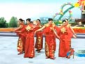 杨艺广场舞合家欢