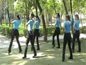 高安子君广场舞我爱的姑娘叫卓玛