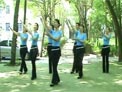 高安子君广场舞北京的金山上