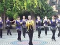 格格广场舞欢乐的跳吧