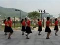紫蝶踏歌广场舞家乡美