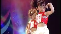 《爱的主打歌》 幼儿园大班六一表演视频