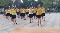 穿心村文雯广场舞《再握你的小手》