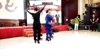 “515”首届水兵舞~马王老师即兴表演（中间穿