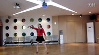 舞灵美娜子广场舞 大姑娘美大姑娘浪：正面演