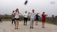 米悠悠广场舞《感到幸福你就拍拍手》下载