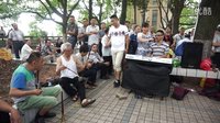 失明民间艺人小刘自弹自唱花鼓戏