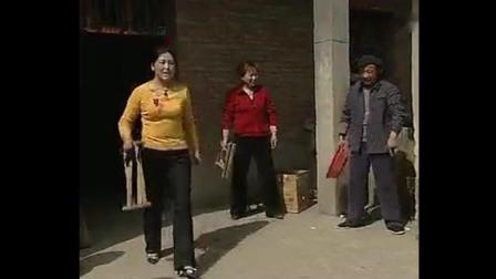 民间小调 四个媳妇把老公公按倒在地就是一