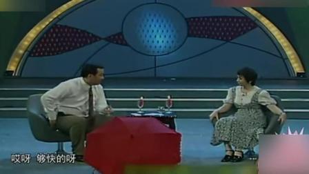 郭冬临蔡明演绎小品《红雨伞》爆笑全场