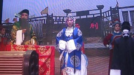 在保定黄庄演出《窦娥冤》