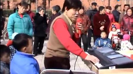 曲剧《是男是女暂时看不出》蒙了