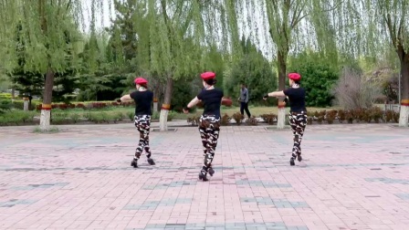 云裳广场舞单人水兵舞《红马鞍》超清