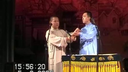 来看看郭德纲李菁这段相声 李菁离开德云社