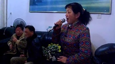 传统桂剧表演唱