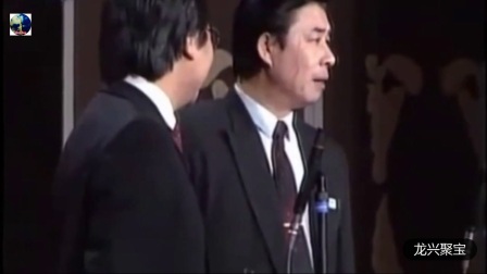 搞笑本事不输郭德纲 观众笑倒一片