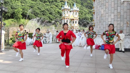 梅陇辣妈广场舞