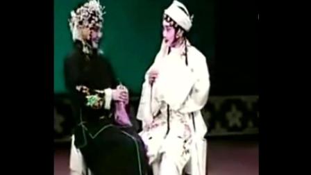 河南曲剧《寡妇赶会》寡妇难
