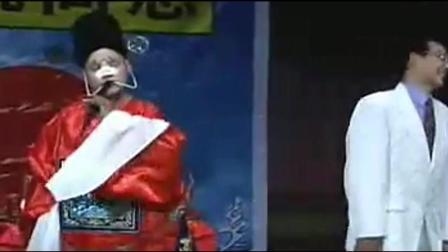 王红生等演绎河南戏曲小品《县太爷招爹》高