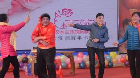 湖北方言爆笑小品《三个媳妇不同款 把老娘
