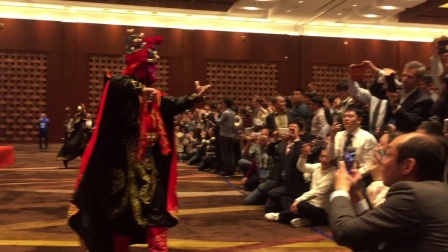 北京川剧绝活吐火变脸表演出