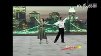 杨艺广场舞双人翻《孔雀开屏》