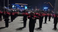 山东烟台市中老年广场舞协会美铃广场大众广