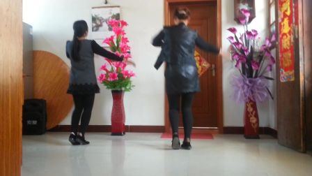 动动广场舞《多情的山丹》