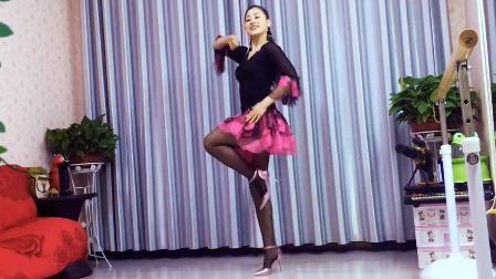 青青世界广场舞32步韵律操《美丽惹的祸》
