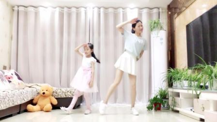 新生代广场舞《咖喱咖喱》附母女版