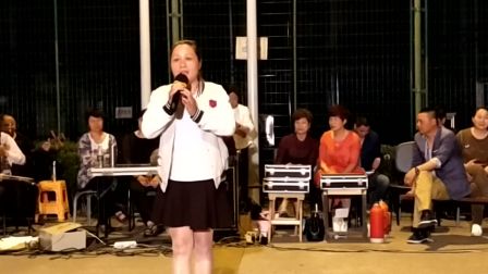 鄞州邱隘文化广场篮球场旁边宝贝组合甬剧演