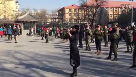 陶然亭水兵舞集体舞《热身操》高清
