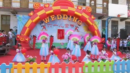 辉县市南村幼儿园幼儿舞蹈《中国美》