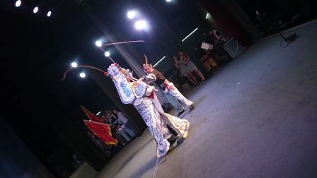 百花潮剧院 邱梓仪
