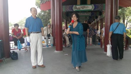 王先生张女士演唱评剧会计姑娘 黑大爷