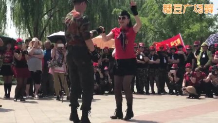 北京陶然水兵舞教研创编组公益教学活动