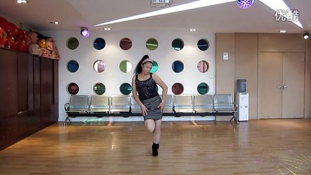 昆山美娜子广场舞《大漠情人》编舞正面演示