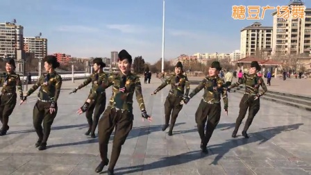 水兵踏青—最新陶然水兵舞单人热身操