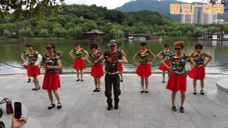 糖豆广场舞《情哥哥》美男一阵风团队