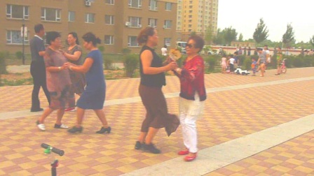 6 28晚辽河佳苑大秧歌舞