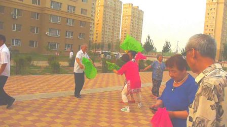 辽河佳苑大秧歌舞7