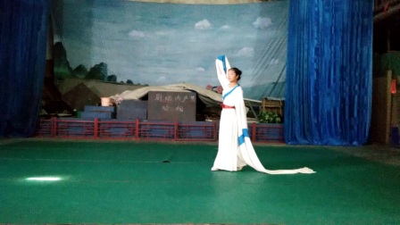 赣剧《探阴山》桂红