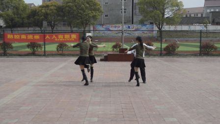 鄱阳饶丰青青广场舞水兵舞第四套《幸福爱河