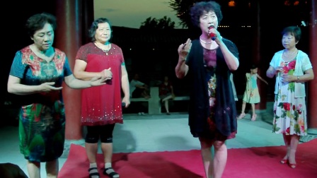 《绣红旗》秀真配角初次登台