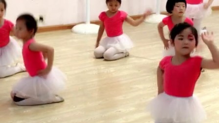 《猪八戒大西瓜》幼儿舞蹈