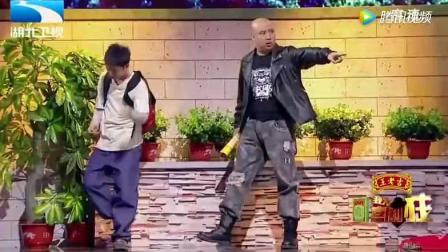 这个小品演笨贼笑死人了 郭德纲称最好看节