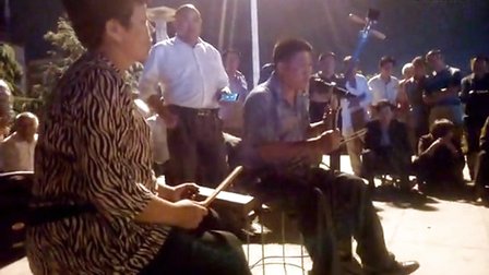 泗州广场上杨琴戏表演标清